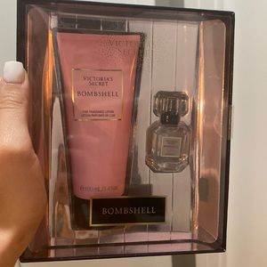 Victoria’s Secret Bombshell gift set